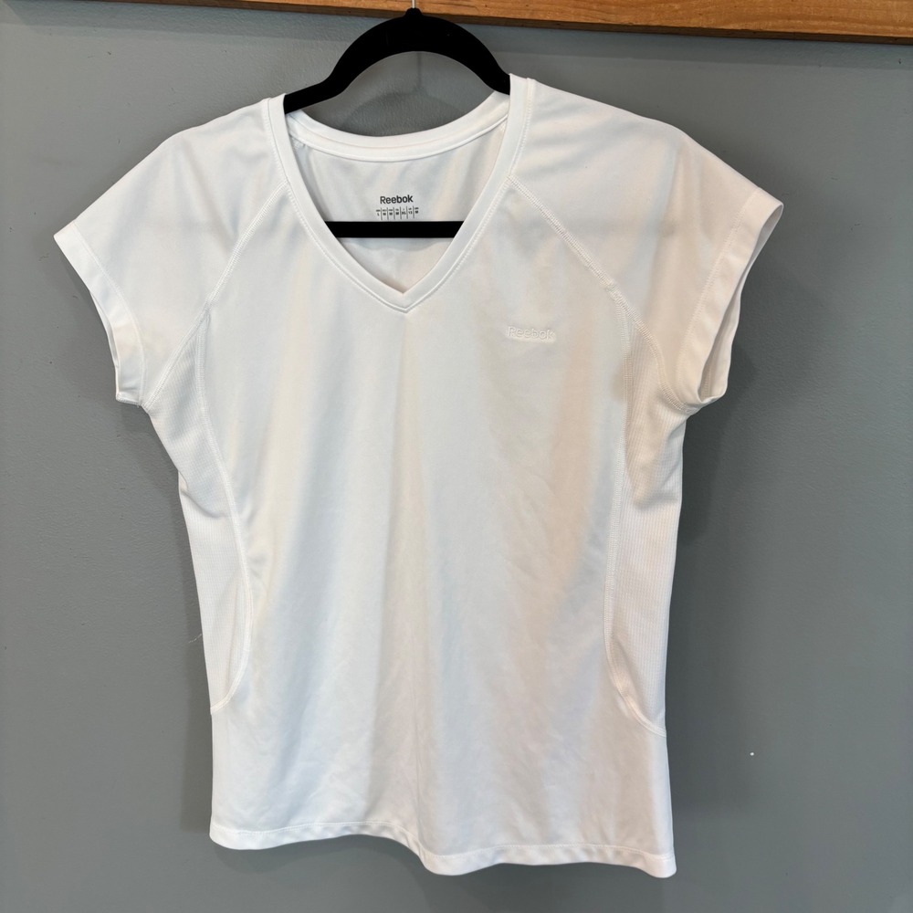 Reebok Womens White V-Neck Athletic Short Sleeve T-Shirt Mesh Panels SZ M sport